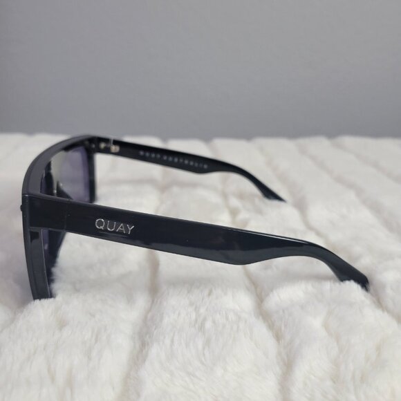 QUAY // ltd ed jlo collab rimless smoke lens rainbow watermark shield sunglasses - Picture 10 of 15